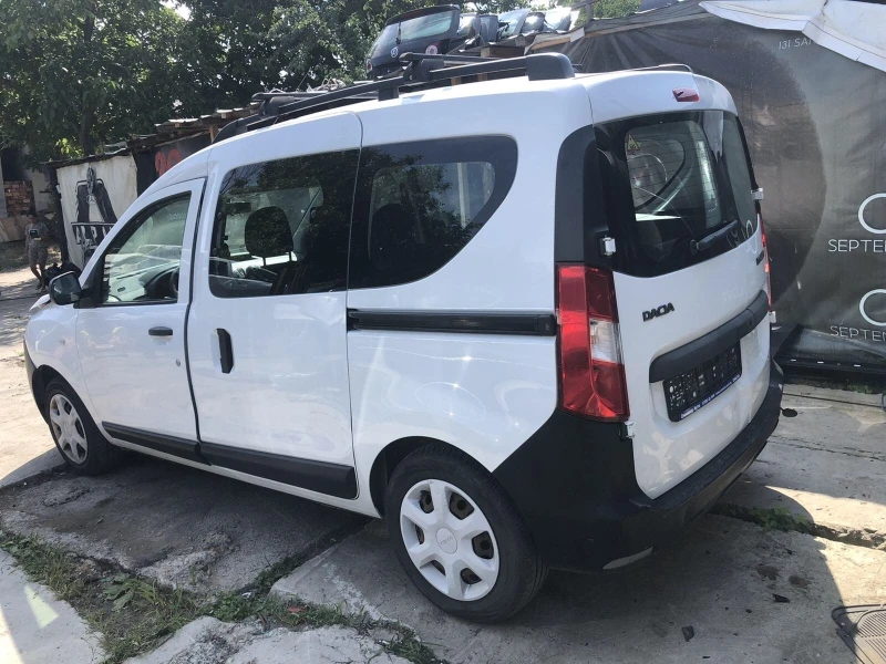 Dacia Dokker 1.6 бензин-газ, снимка 7 - Автомобили и джипове - 37697610