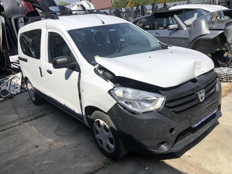 Dacia Dokker 1.6 бензин-газ, снимка 5 - Автомобили и джипове - 37697610