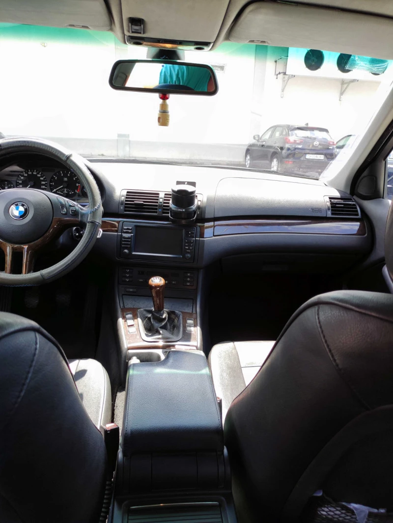 BMW 320, снимка 16 - Автомобили и джипове - 47061229