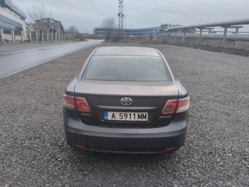 Toyota Avensis 1.8 VVT-i, снимка 4 - Автомобили и джипове - 48265598