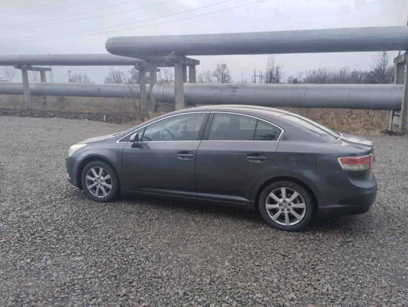 Toyota Avensis 1.8 VVT-i, снимка 1 - Автомобили и джипове - 48265598