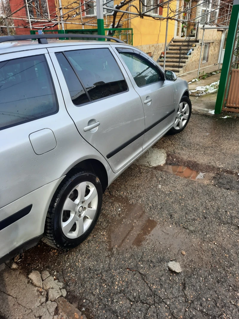 Skoda Octavia, снимка 4 - Автомобили и джипове - 48669162