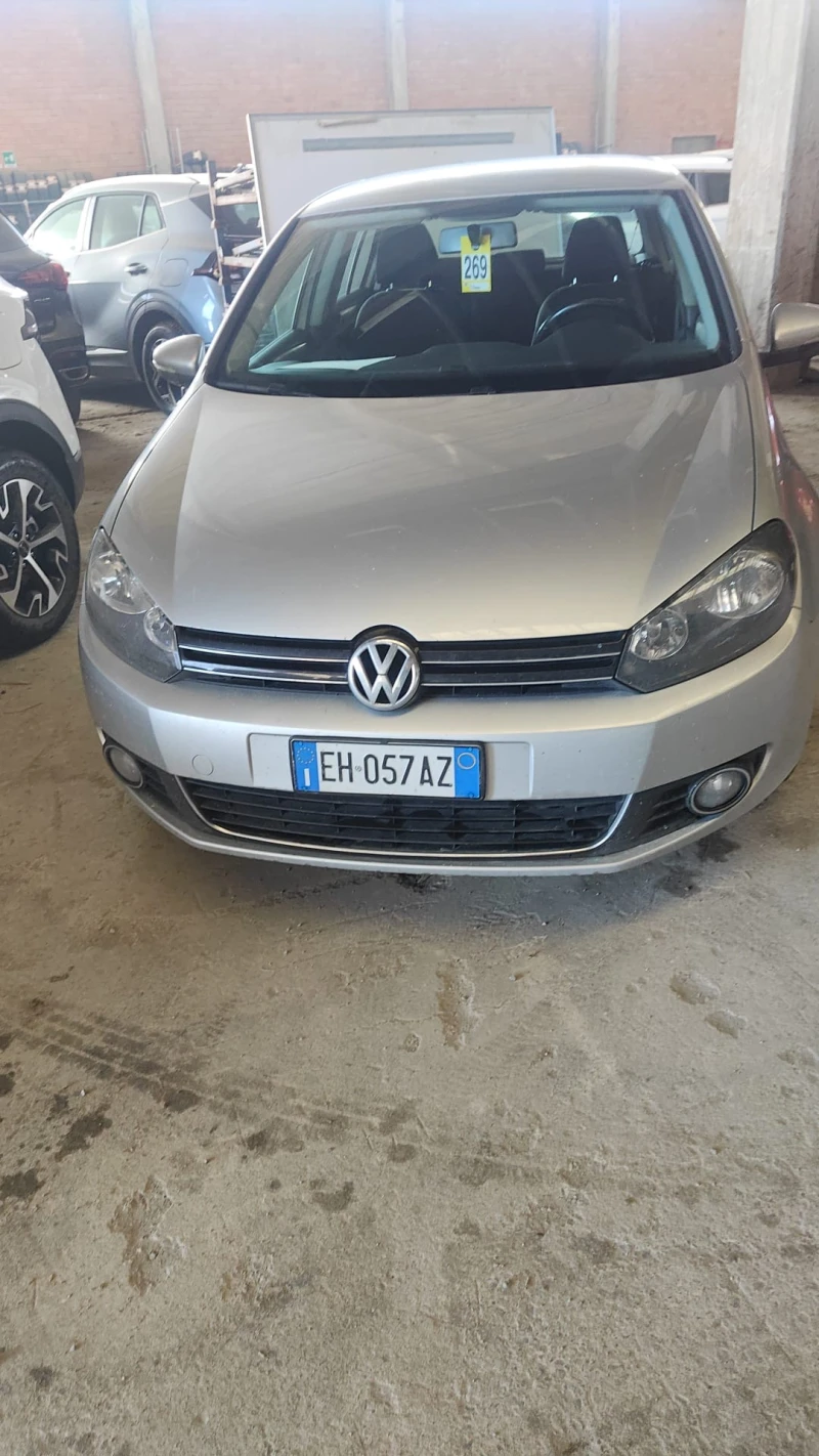 VW Golf 1.6 TDI (КАТО НОВА), снимка 17 - Автомобили и джипове - 49341641