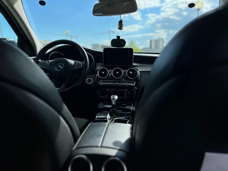 Mercedes-Benz C 180  Avantgarde, снимка 8 - Автомобили и джипове - 52577461