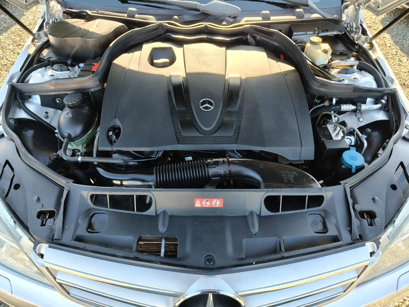 Mercedes-Benz C 220 2.2CDI, снимка 7 - Автомобили и джипове - 51568190