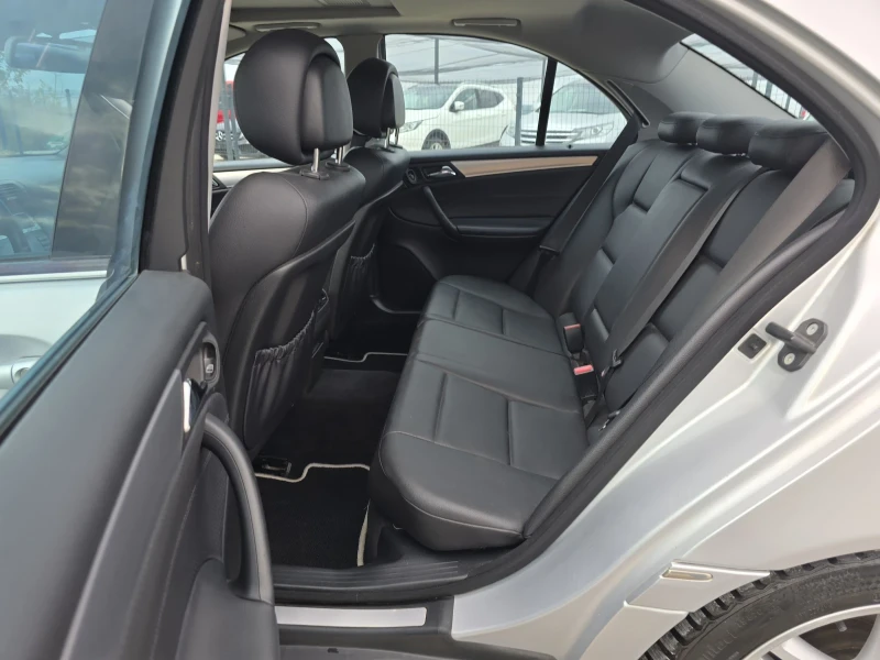 Mercedes-Benz C 180 180KOMPRESOR/BRABUS, снимка 9 - Автомобили и джипове - 52134341
