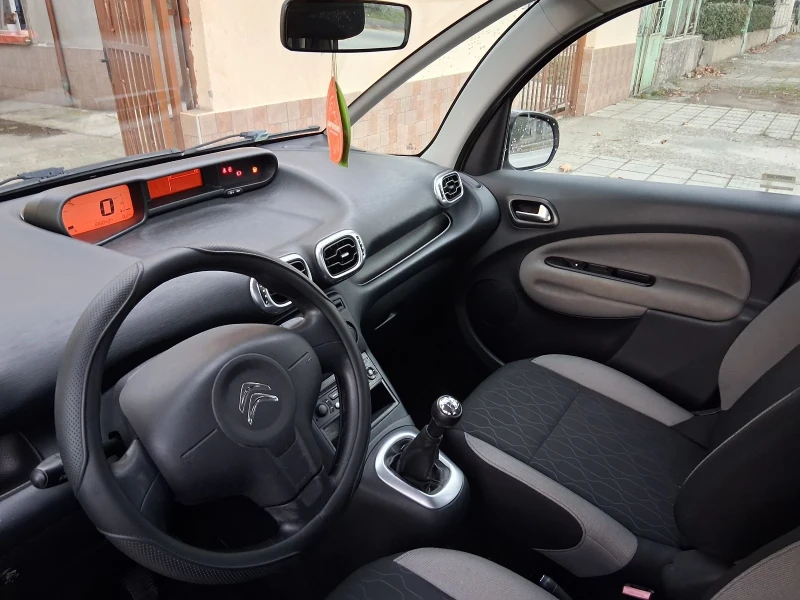 Citroen C3 Picasso Фабрична газова уредба, снимка 11 - Автомобили и джипове - 52975596