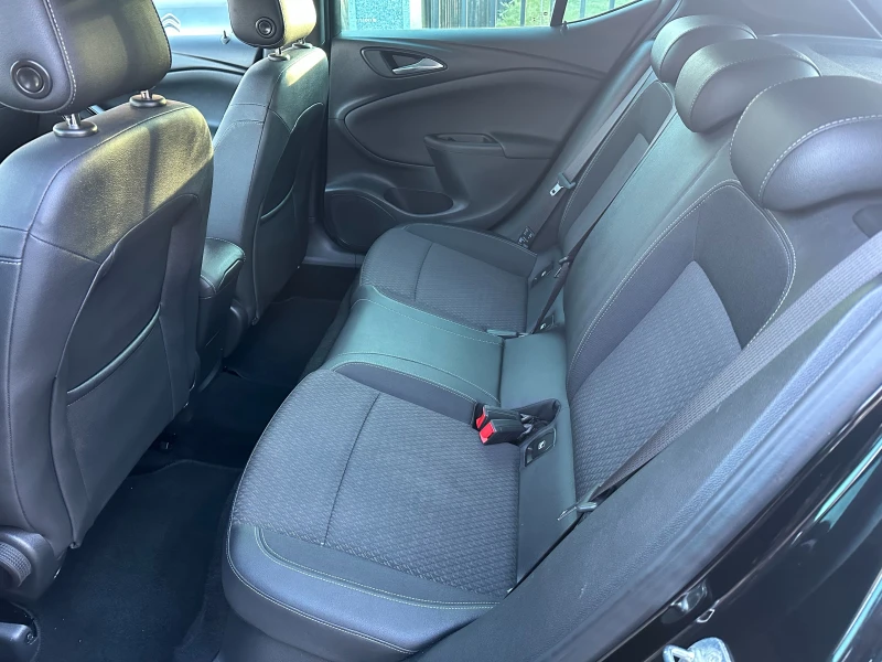 Opel Astra 1.4TURBO-82000км-NAVI-LED-PDC-КОЖА-2019-КЛИМАТРОН, снимка 11 - Автомобили и джипове - 53170160