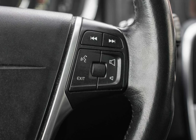 Volvo V60 * Premier * CARFAX * ЦЕНА ДО БГ, снимка 16 - Автомобили и джипове - 53431169