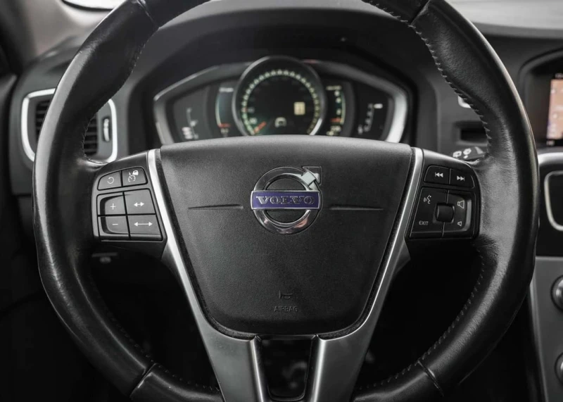 Volvo V60 * Premier * CARFAX * ЦЕНА ДО БГ, снимка 14 - Автомобили и джипове - 53431169