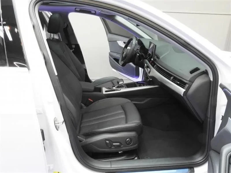 Audi A4 (B9) 40 Tfsi, снимка 15 - Автомобили и джипове - 54995364