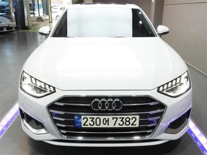 Audi A4 (B9) 40 Tfsi, снимка 2 - Автомобили и джипове - 54995364