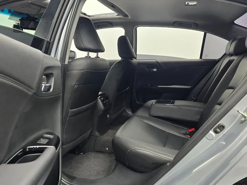 Honda Accord 2.4 9Th Generation, снимка 11 - Автомобили и джипове - 55812468