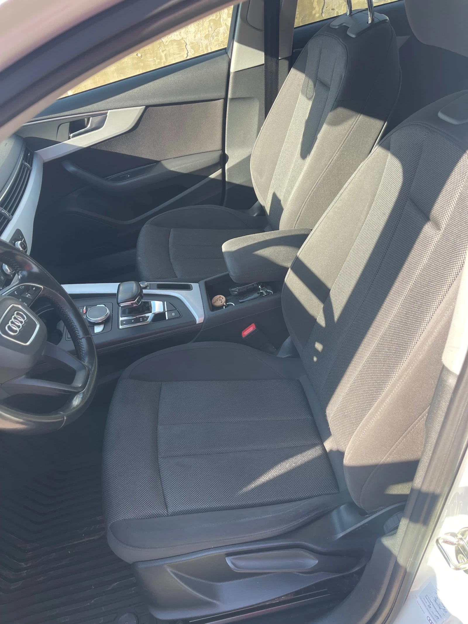 Audi A4 2, 0 TDI, S line, 150 К.с - изображение 3