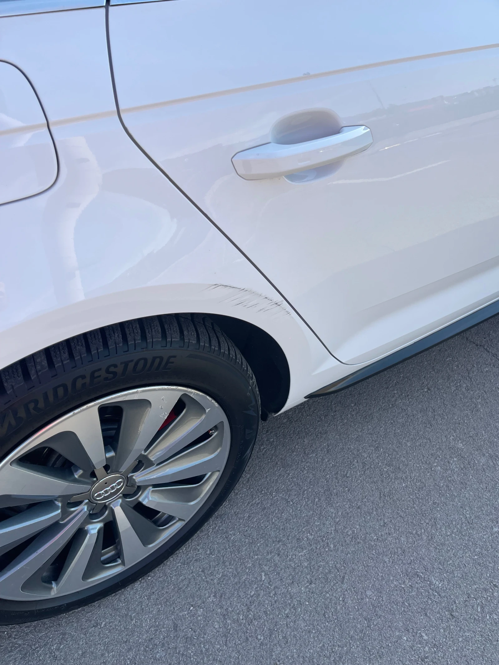 Audi A4 2, 0 TDI, S line, 150 К.с - изображение 8