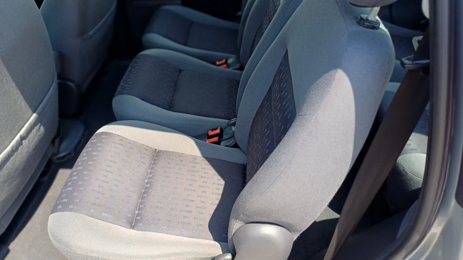 Ford Galaxy 1.9 Дизел 116 к.с. 7 места - изображение 9
