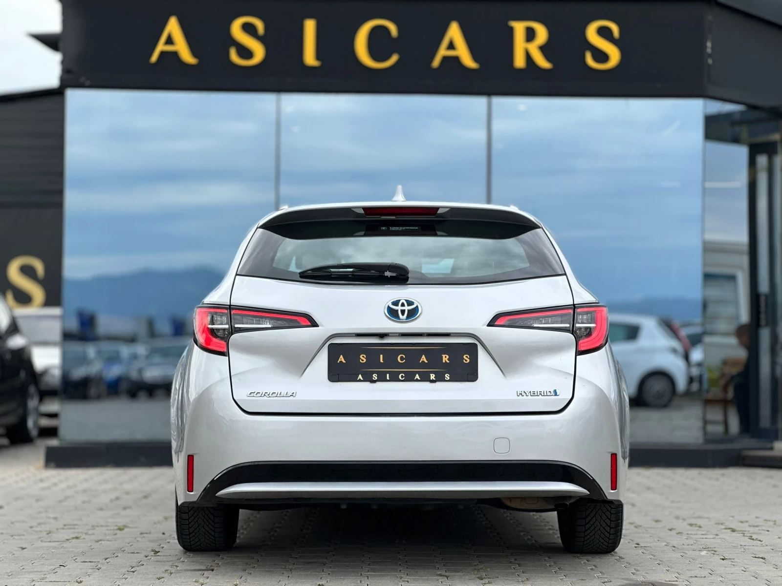 Toyota Corolla / 1.8 HYBRID / 122 HP / ГАРАНЦИЯ ДО 2031 ГОДИНА /  - изображение 4