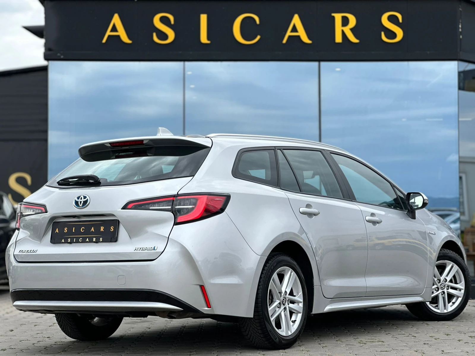 Toyota Corolla / 1.8 HYBRID / 122 HP / ГАРАНЦИЯ ДО 2031 ГОДИНА /  - изображение 5