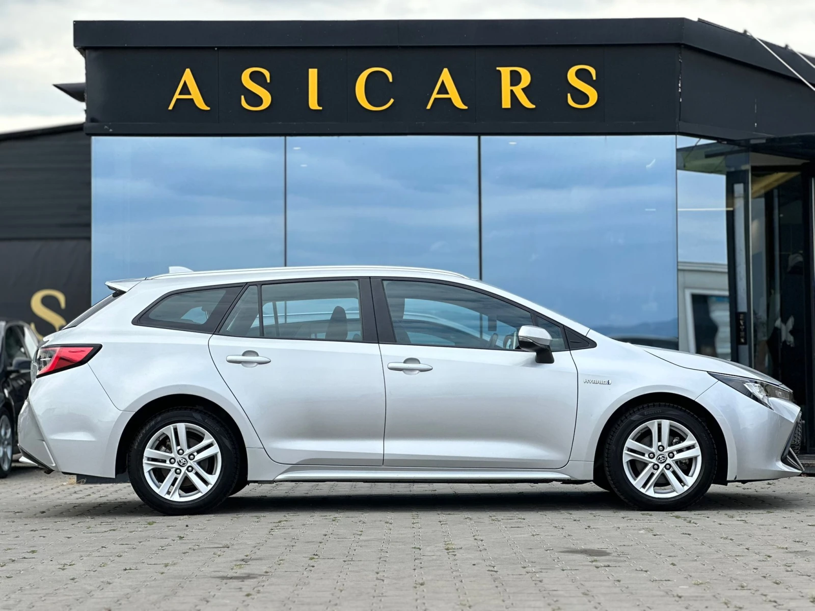Toyota Corolla / 1.8 HYBRID / 122 HP / ГАРАНЦИЯ ДО 2031 ГОДИНА /  - изображение 6