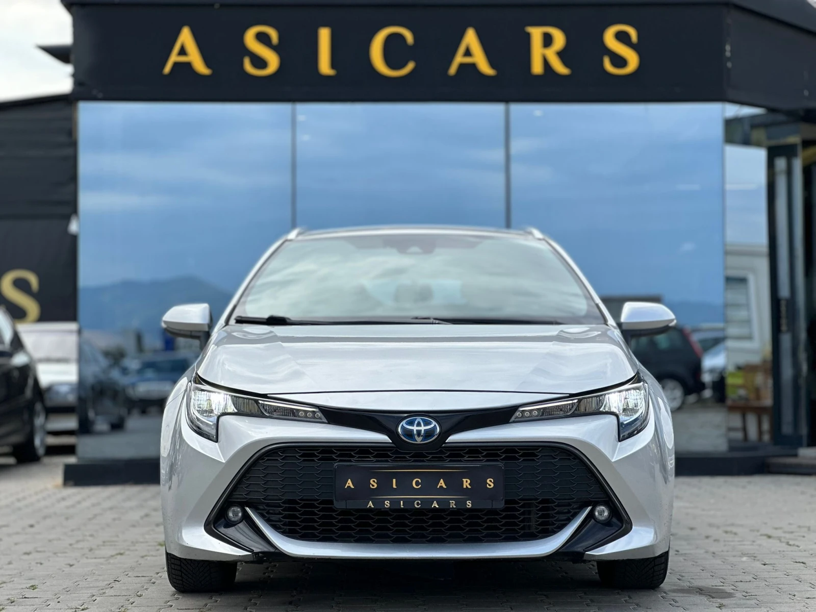 Toyota Corolla / 1.8 HYBRID / 122 HP / ГАРАНЦИЯ ДО 2031 ГОДИНА /  - изображение 8