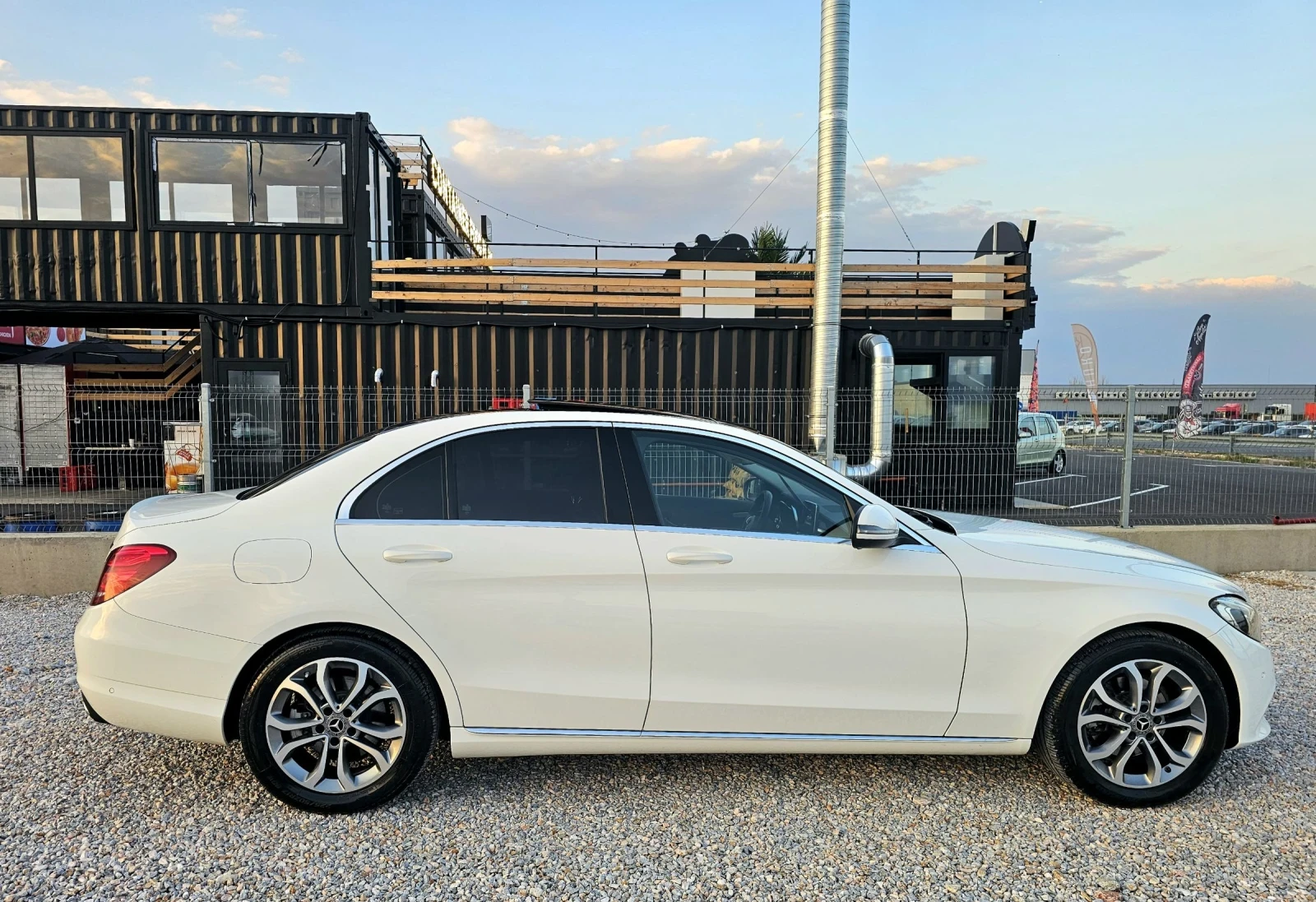 Mercedes-Benz C 200 Капарирана /Продадена  - изображение 7