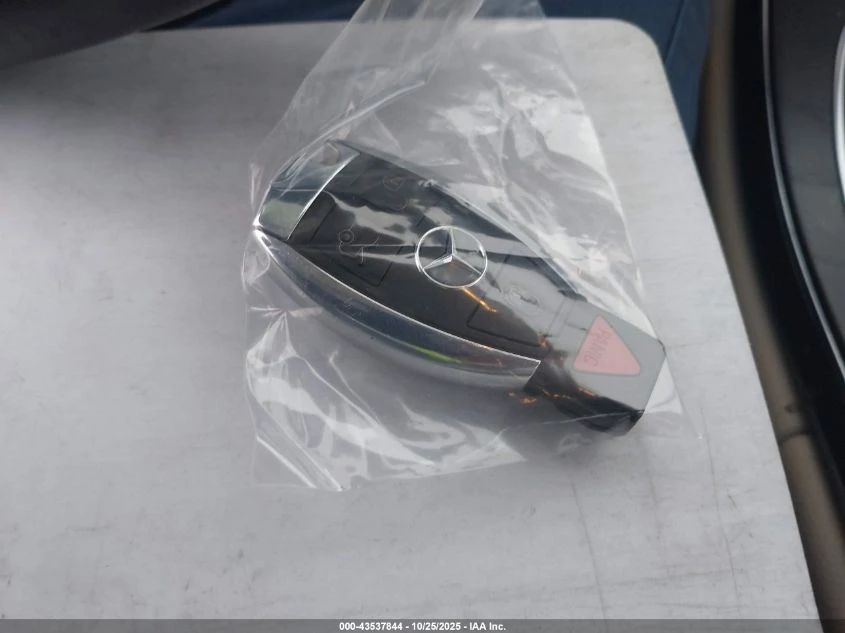 Mercedes-Benz C 300  - изображение 10