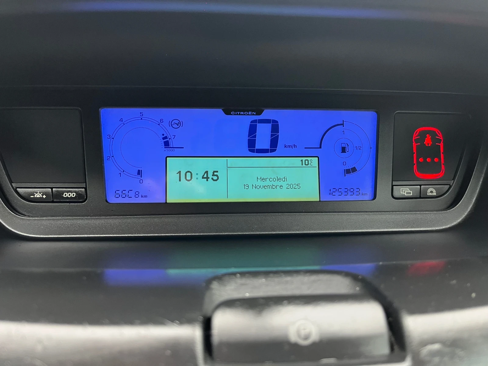 Citroen C4 Picasso 1.8 | Mobile.bg   14