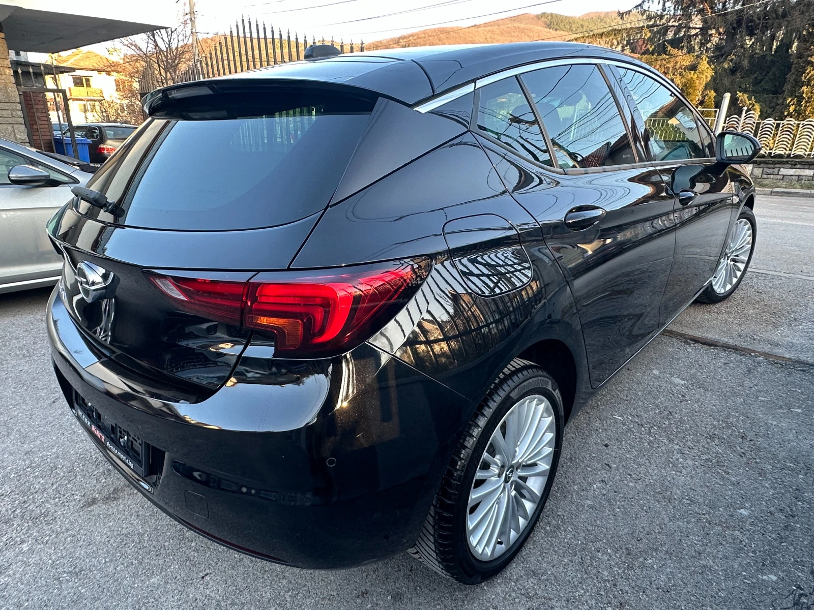 Opel Astra 1.4TURBO-82000км-NAVI-LED-PDC-КОЖА-2019-КЛИМАТРОН - изображение 6