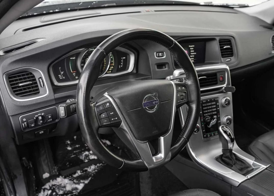 Volvo V60 * Premier * CARFAX * ЦЕНА ДО БГ - изображение 10