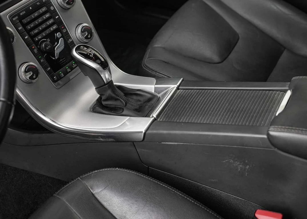 Volvo V60 * Premier * CARFAX * ���� �� �� | Mobile.bg � ����������� 12