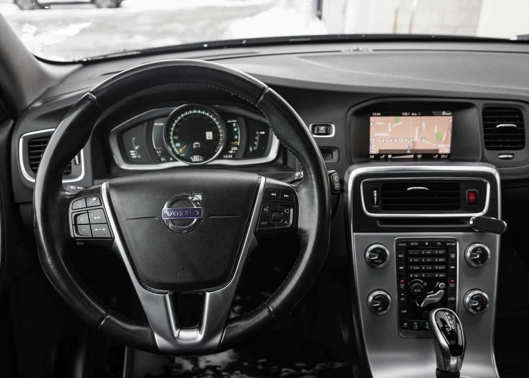 Volvo V60 * Premier * CARFAX * ���� �� �� | Mobile.bg � ����������� 11