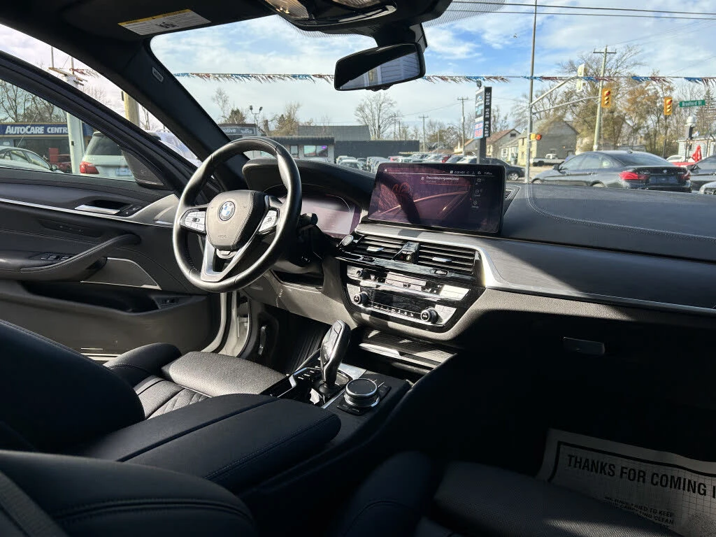 BMW 530 xDrive* АвтоКредит* (ЦЕНА ДО БГ), снимка 16 - Автомобили и джипове - 53771865