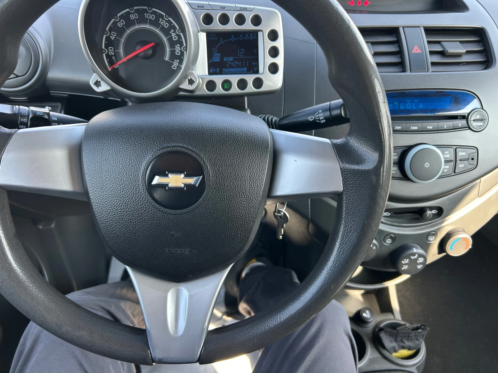 Chevrolet Spark 1.0i GAZ, снимка 9 - Автомобили и джипове - 53856202