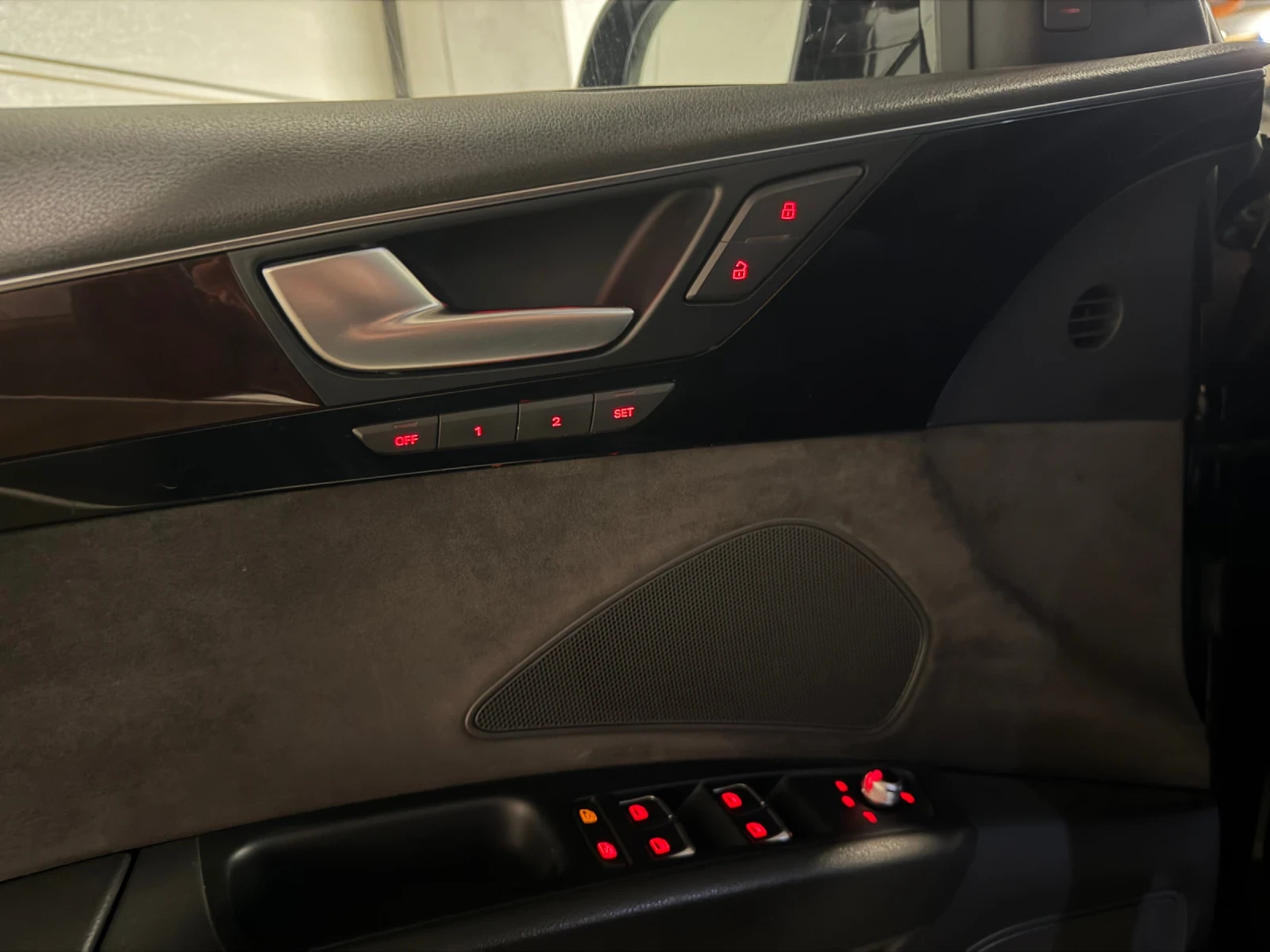 Audi A8 4.2 TDi L, снимка 9 - Автомобили и джипове - 53987509