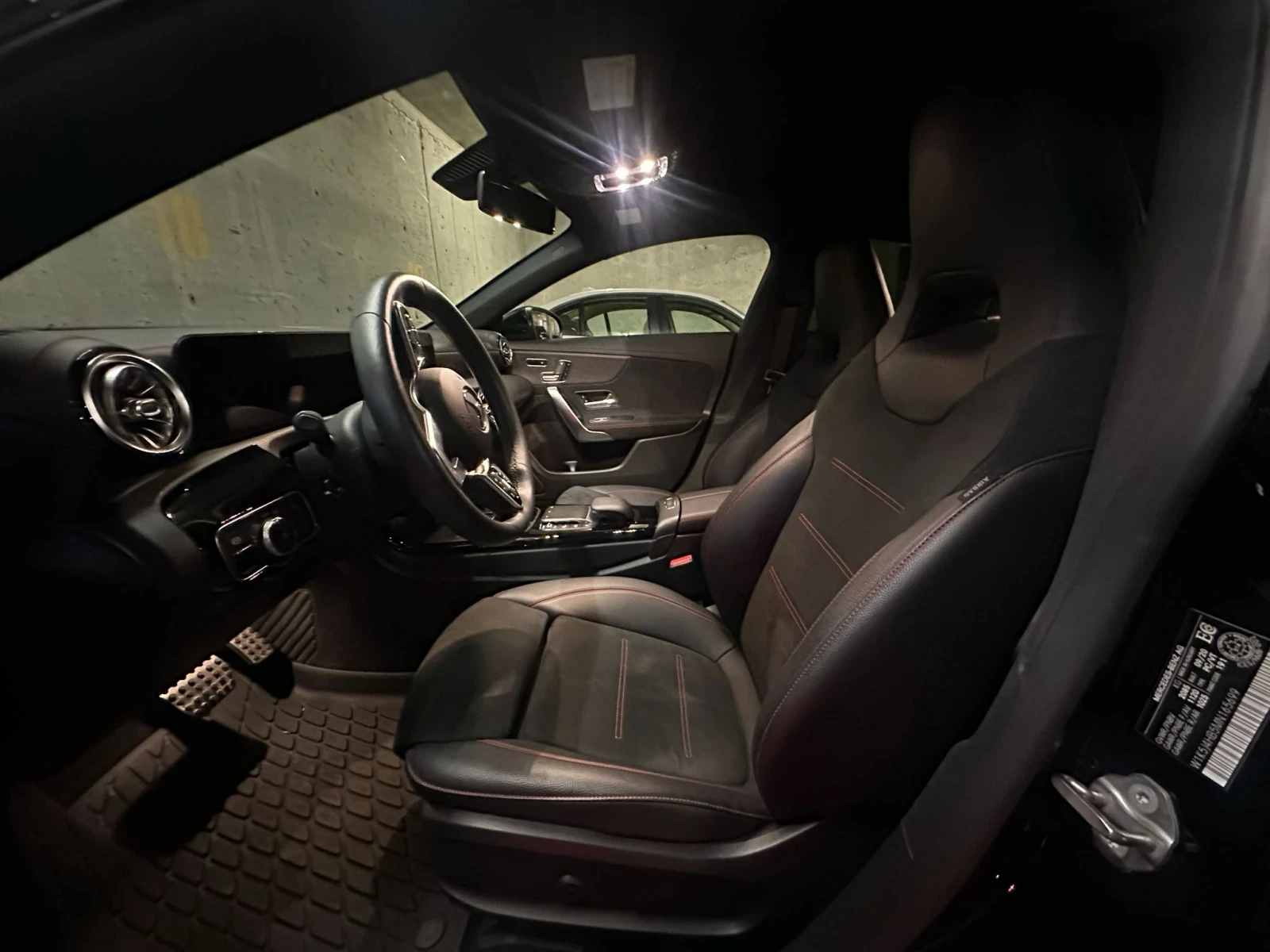 Mercedes-Benz CLA 250 CARFAX, снимка 5 - Автомобили и джипове - 54936599