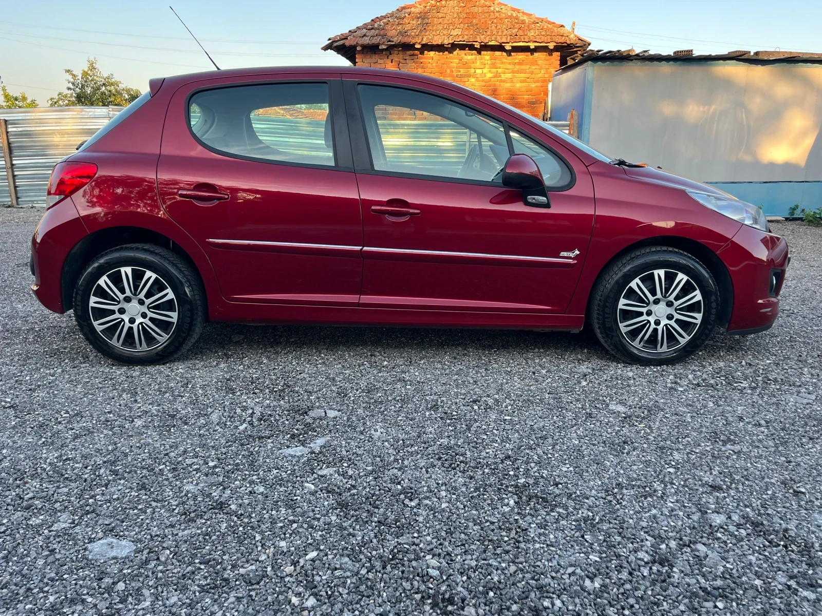 Peugeot 207 207 1.4I, снимка 4 - Автомобили и джипове - 55038866