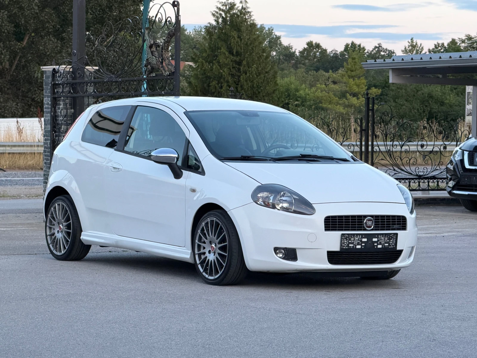 Fiat Punto 1.4i TURBO, снимка 3 - Автомобили и джипове - 55063393