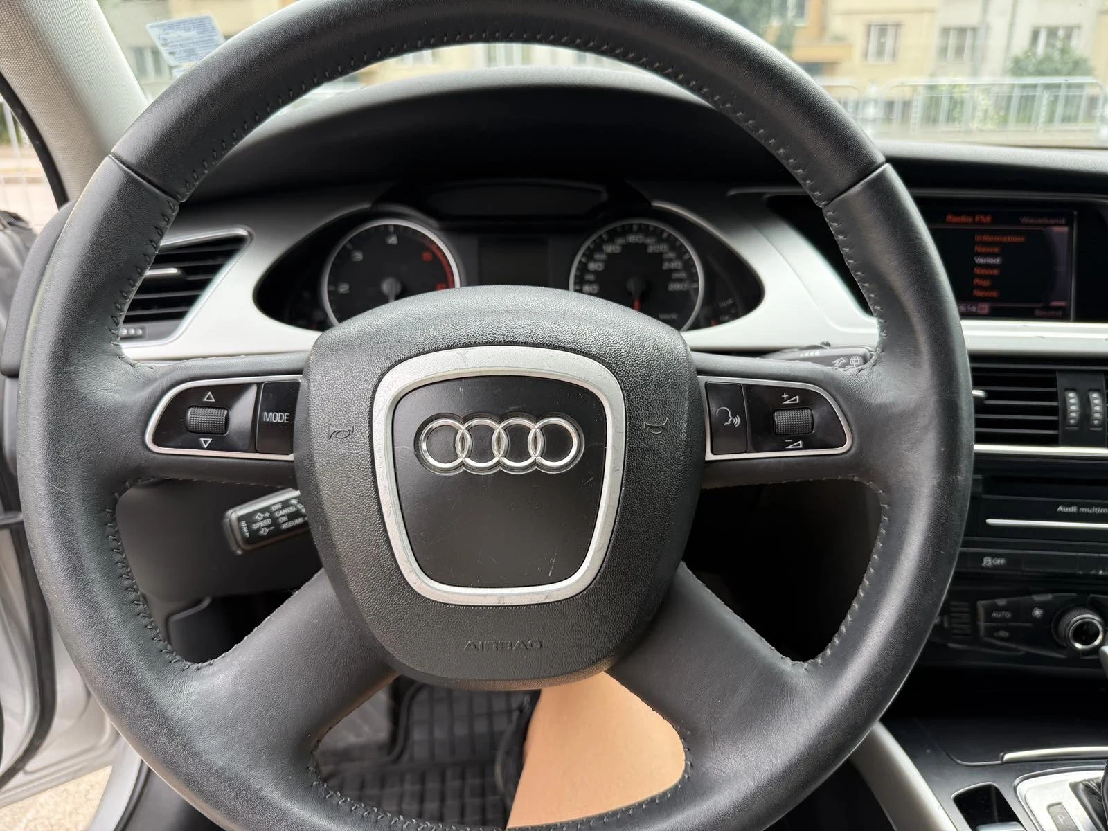 Audi A4 2.0 TDI S-line, снимка 5 - Автомобили и джипове - 55151602