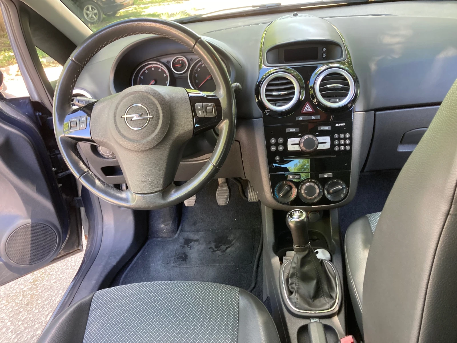 Opel Corsa 1.4/90ps.фабр.АГУ/2009/Клима, снимка 7 - Автомобили и джипове - 55667390