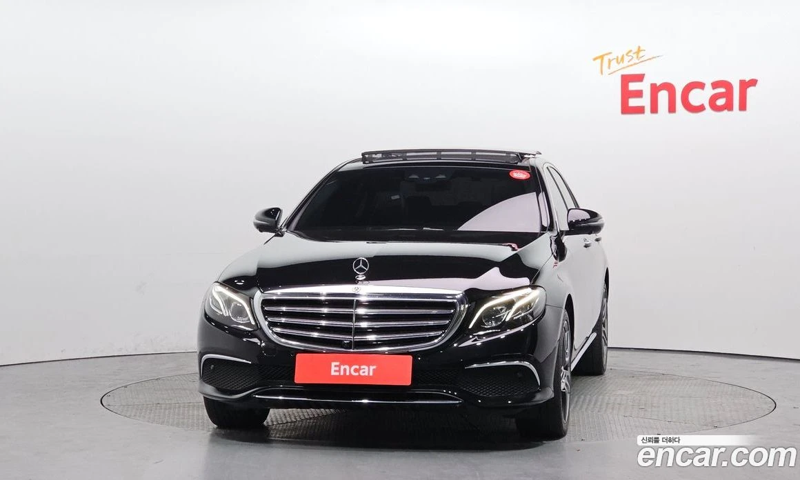 Mercedes-Benz E 300 E300 4MATIC Exclusive, снимка 3 - Автомобили и джипове - 55697206