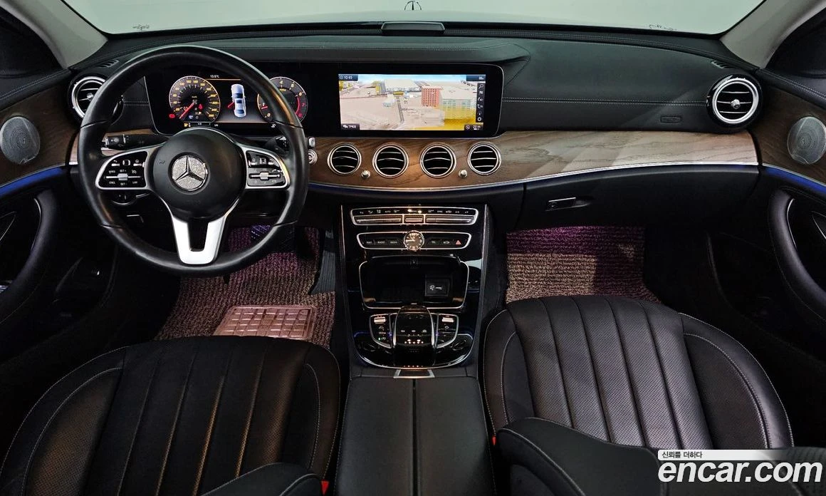 Mercedes-Benz E 300 E300 4MATIC Exclusive, снимка 7 - Автомобили и джипове - 55697206