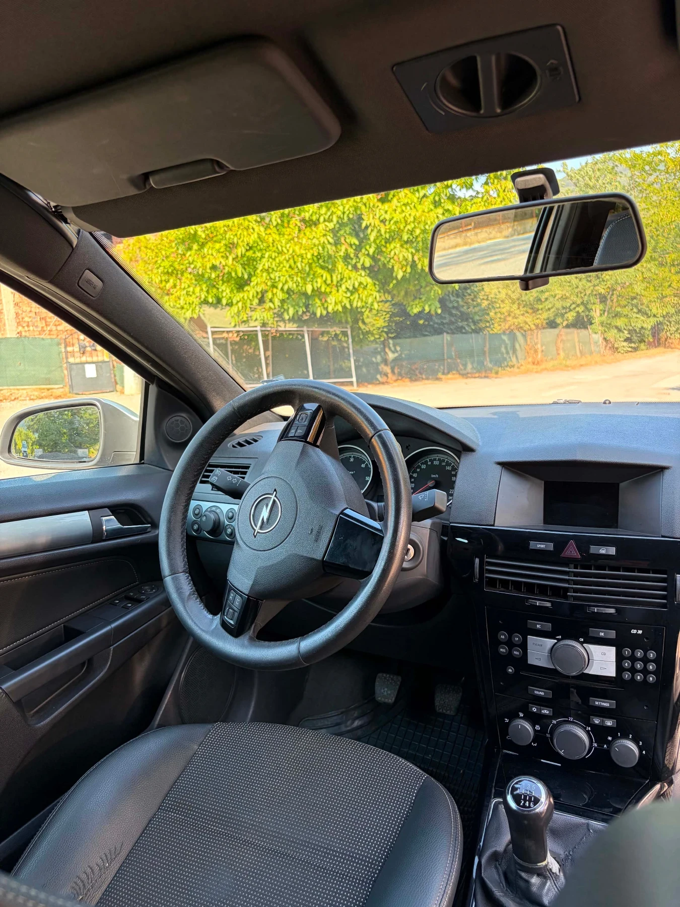 Opel Astra, снимка 2 - Автомобили и джипове - 55932087