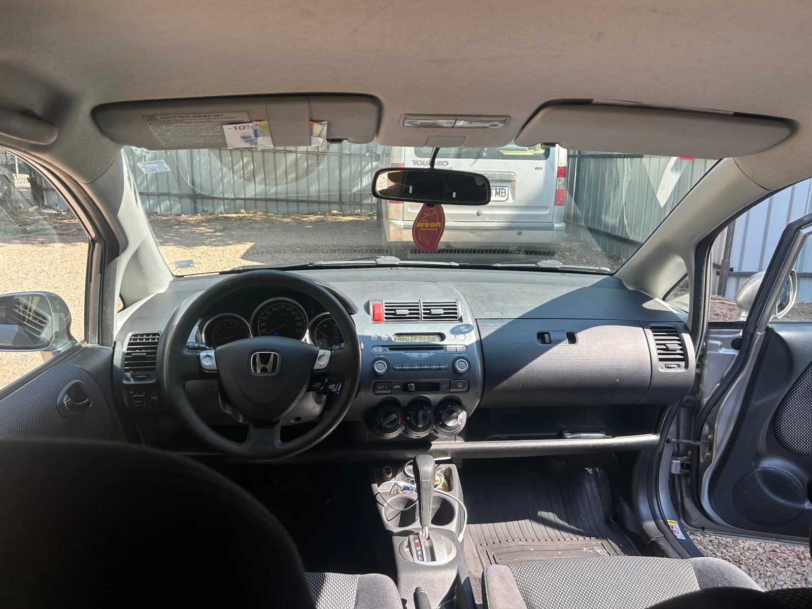 Honda Jazz 1.4, снимка 8 - Автомобили и джипове - 56139233