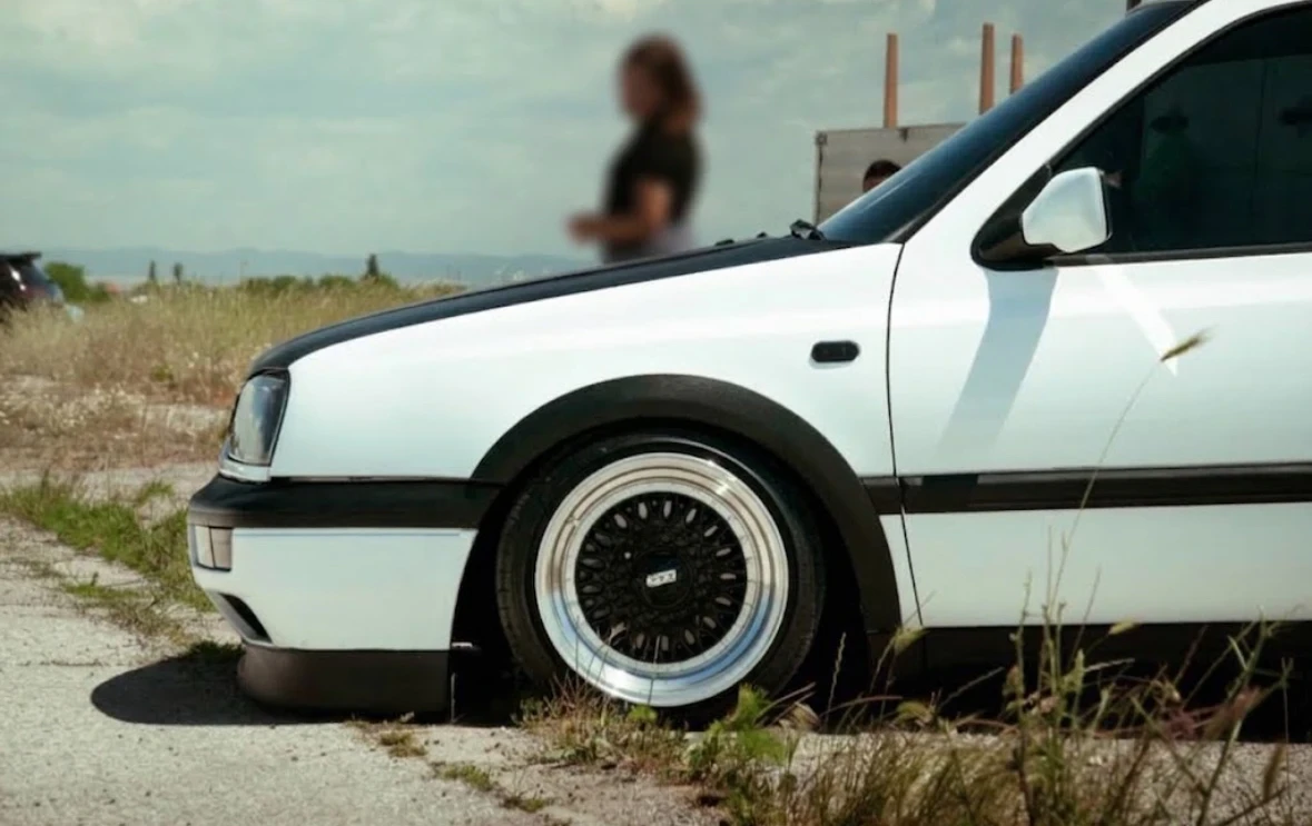 VW Golf 1.9TDI, снимка 4 - Автомобили и джипове - 56220425