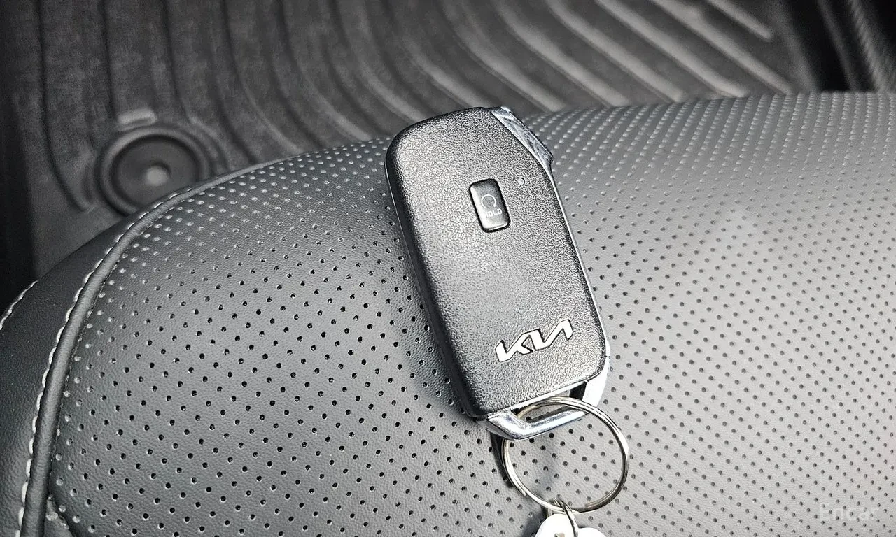 Kia EV6 Air Long Range, снимка 13 - Автомобили и джипове - 56411350