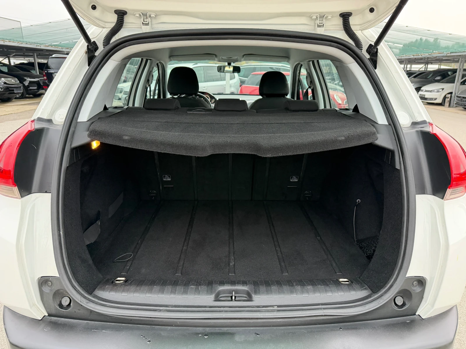 Peugeot 2008 1.4HDI ИТАЛИЯ, снимка 9 - Автомобили и джипове - 56665687