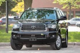Toyota Sequoia SR5 4WD 5, 7