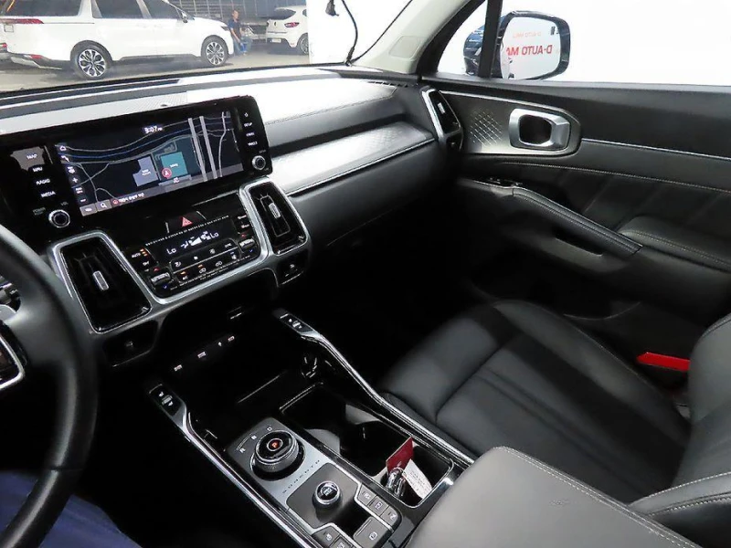 Kia Sorento Diesel 2.2 2WD Noblesse, снимка 11 - Автомобили и джипове - 52108092