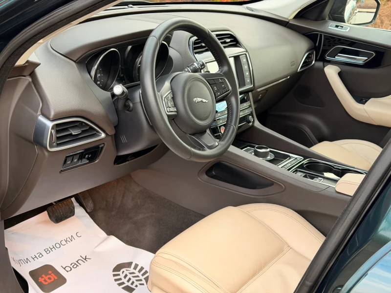 Jaguar F-PACE 2.0d-180КС-ПАНОРАМА-КОЖА-РЕКАРО-LED-КАТО НОВА!!!, снимка 9 - Автомобили и джипове - 53284119