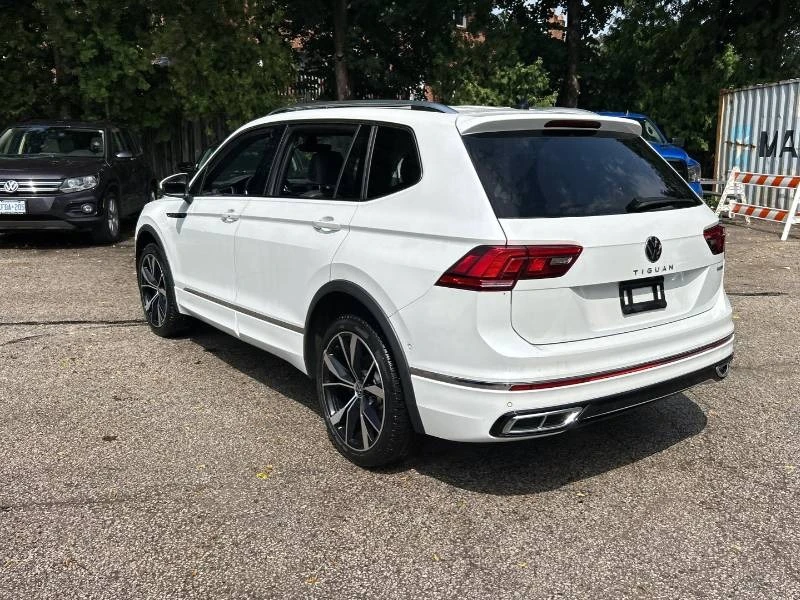 VW Tiguan * Highline * R-LINE * 4MOTION * CARFAX, снимка 6 - Автомобили и джипове - 55989548